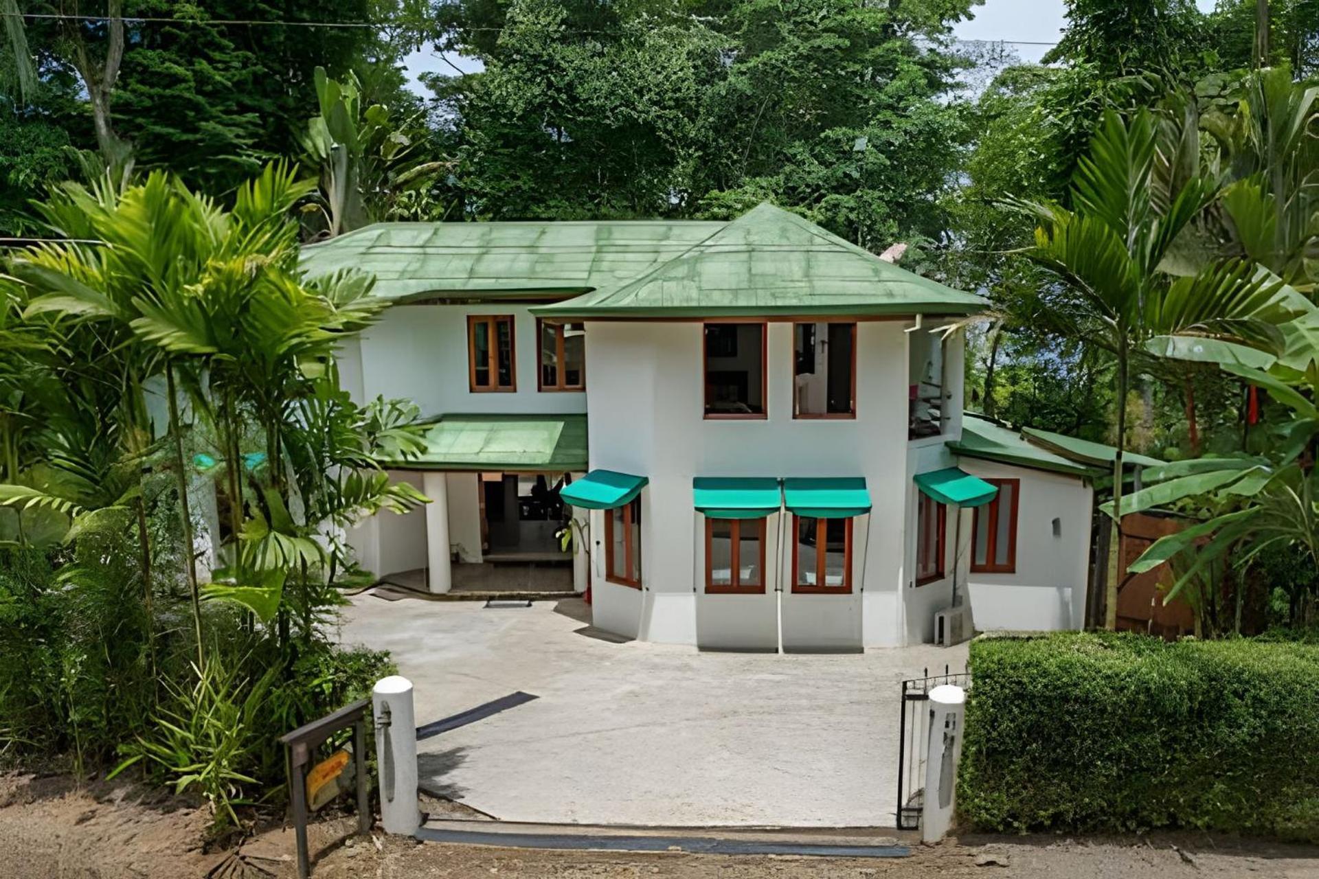 The Jungle Inn Dominicalito Luaran gambar
